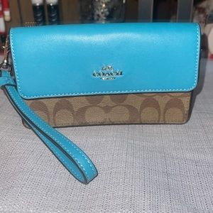 Authentic Coach Wrislet